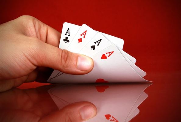 Poker and Blockchain: How Can It Increase the Transparency of the Game?